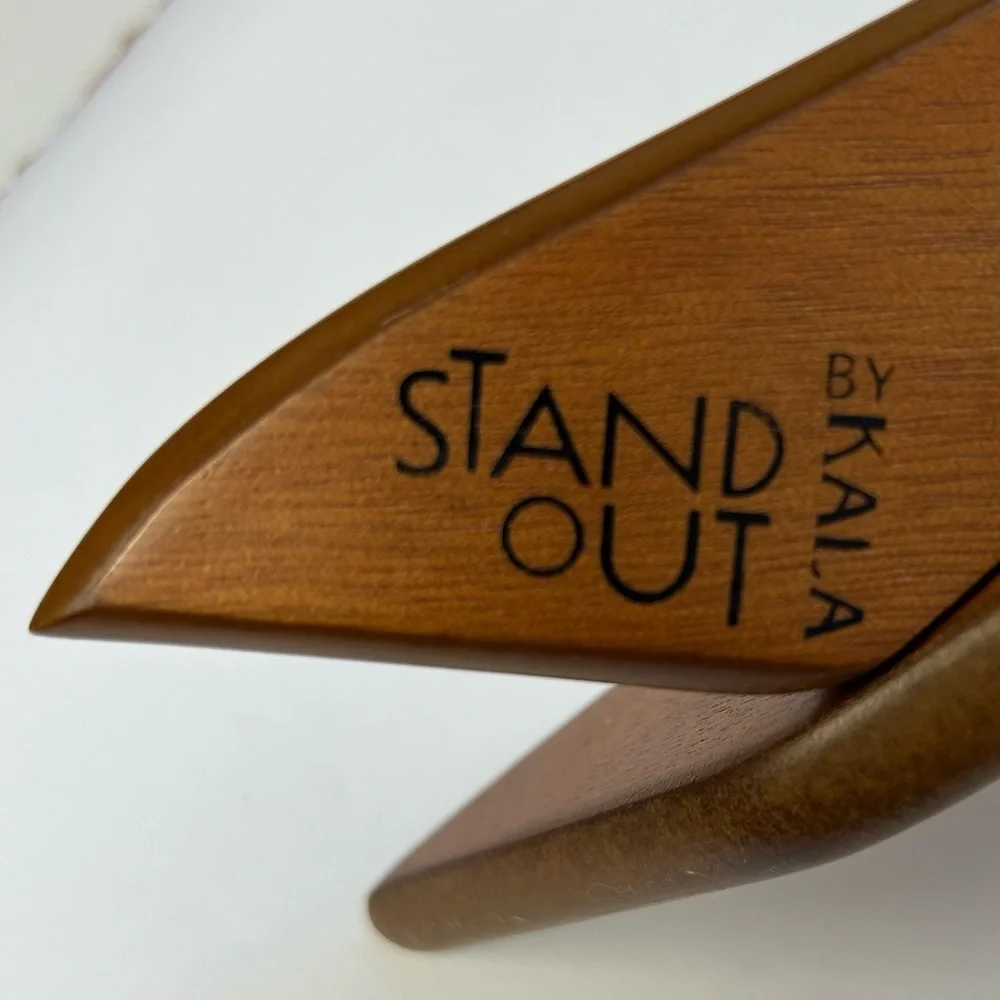 Kala Stand Out Foam Mahogany Ukulele Stand/set of 2 / both beautiful